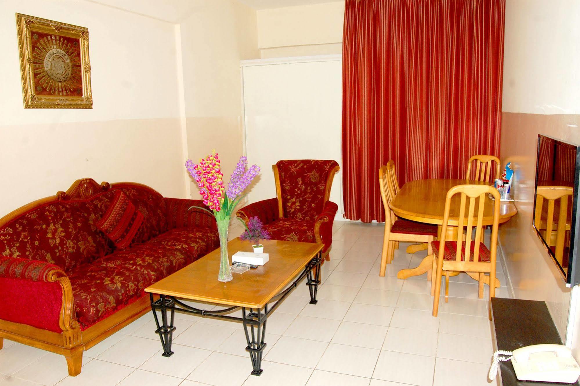 Al Ferdous Hotel Apartamentos Sharjah Exterior foto