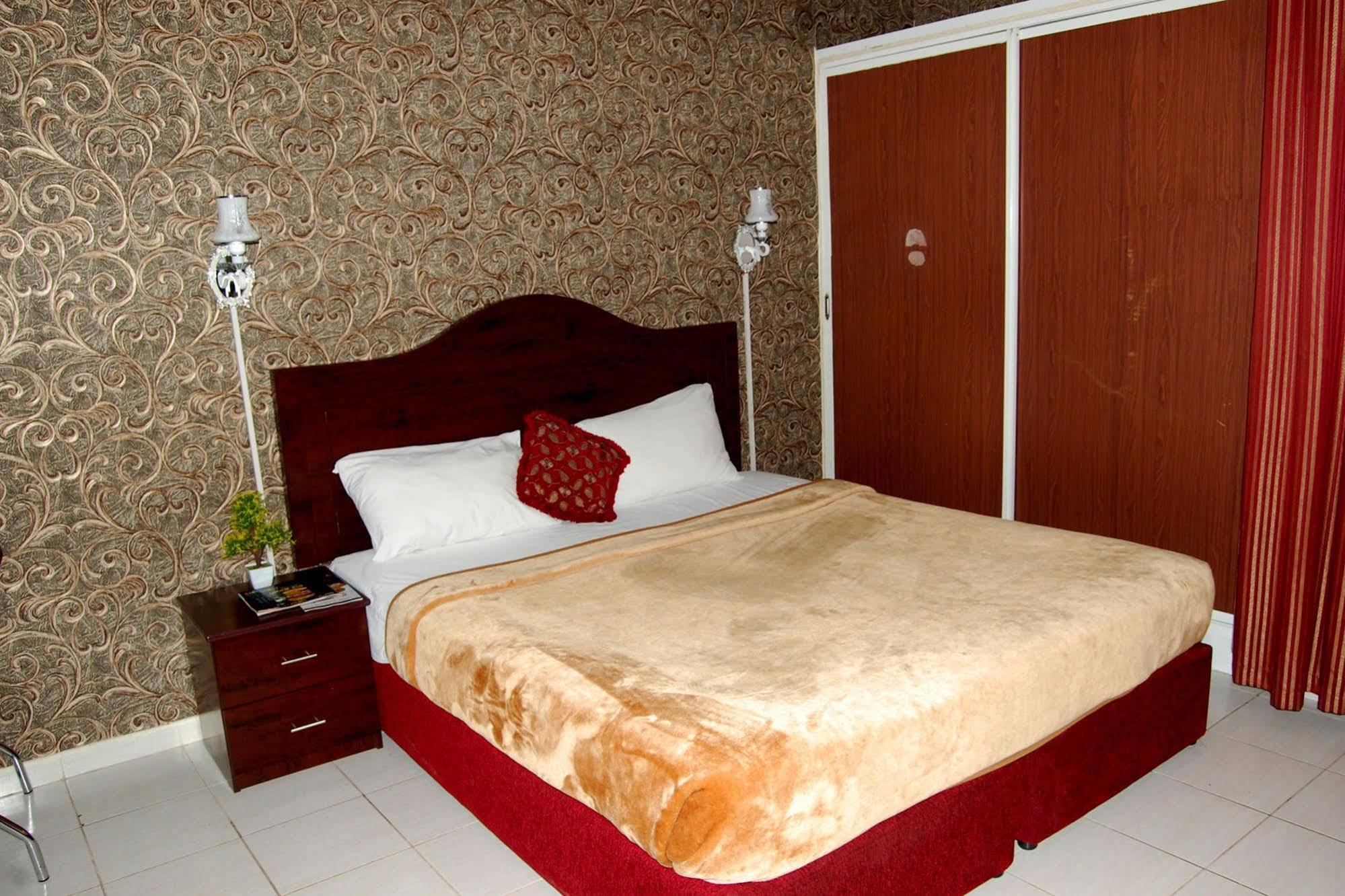 Al Ferdous Hotel Apartamentos Sharjah Exterior foto